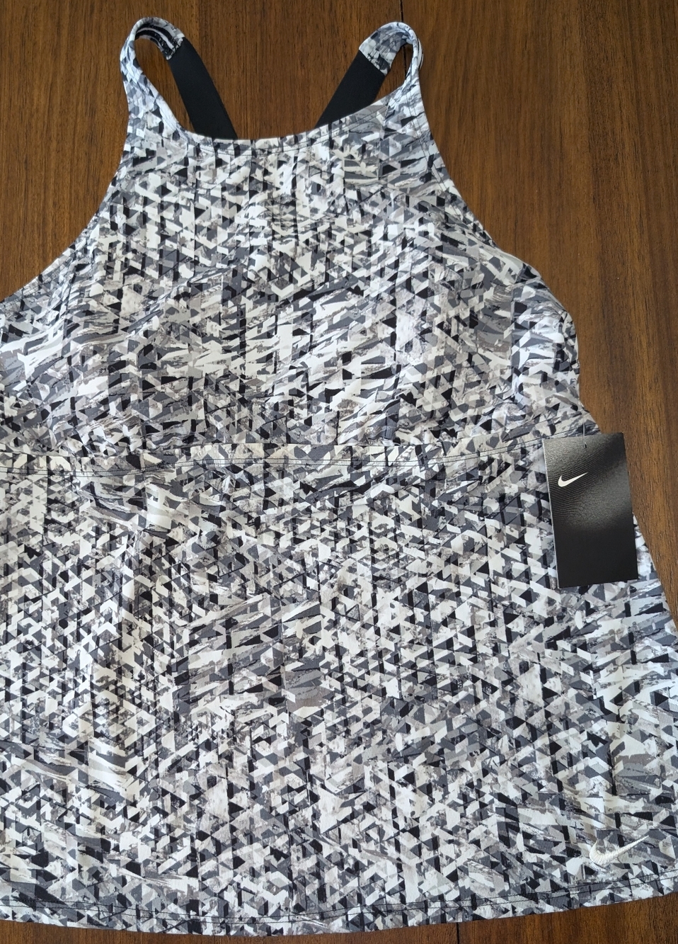 Women's Nike NESS8366 Black/Gray/White -Crossback Staps, Padded Pads Removable